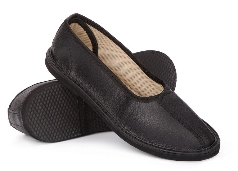 Тапочки закрытые кожаные (черный)